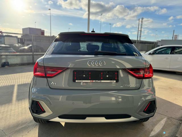 AUDI A1 citycarver 30 TFSI S tronic Immagine 3