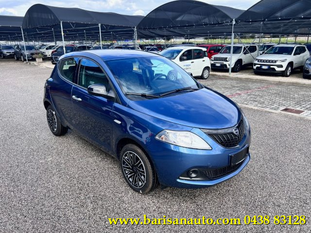 LANCIA Ypsilon 1.0 FireFly 5 porte S&S Hybrid Silver Plus Immagine 1