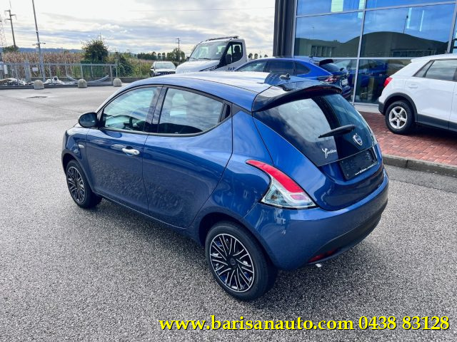 LANCIA Ypsilon 1.0 FireFly 5 porte S&S Hybrid Silver Plus Immagine 3