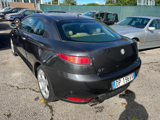 ALFA ROMEO GT 1.8 16V TS Distinctive *SOLO COMMERCIANTI* Immagine 4