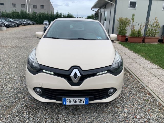 RENAULT Clio 1.2 75 CV 5 porte Duel Immagine 1