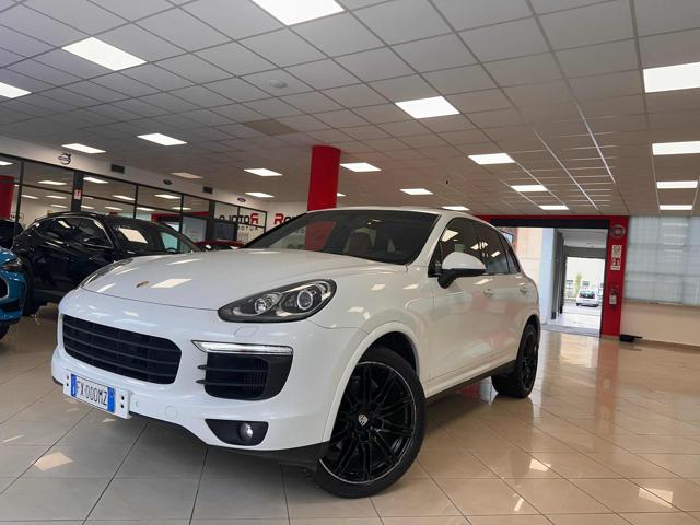 PORSCHE Cayenne 3.0 Diesel Platinum Edition Immagine 1