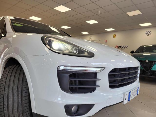 PORSCHE Cayenne 3.0 Diesel Platinum Edition Immagine 4