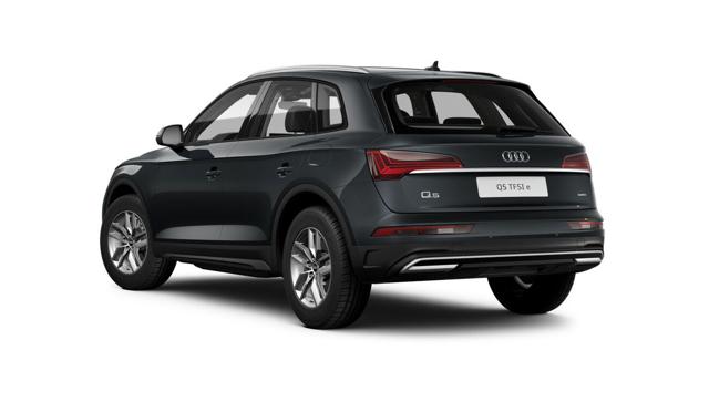 AUDI Q5 40 TDI 204 CV quattro S tronic S line Immagine 1