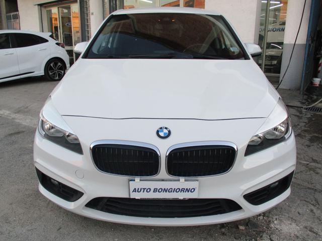 BMW 218 d Active Tourer Immagine 1