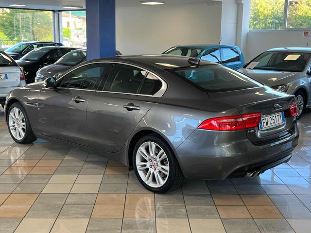 JAGUAR XE 2.0 D 180 CV AWD aut. Pure Immagine 2