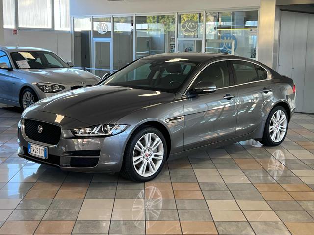 JAGUAR XE 2.0 D 180 CV AWD aut. Pure Immagine 0