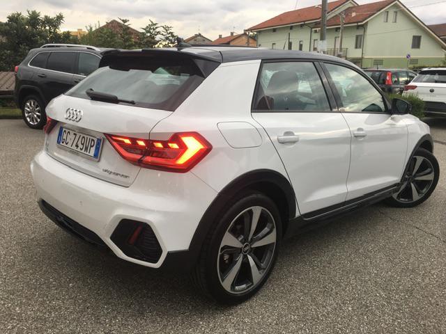 AUDI A1 citycarver TFSI S tronic Identity Contrast Immagine 1