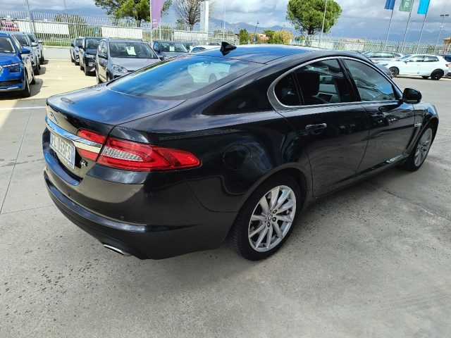 JAGUAR XF 2.2 D 200 CV Premium Luxury Immagine 4