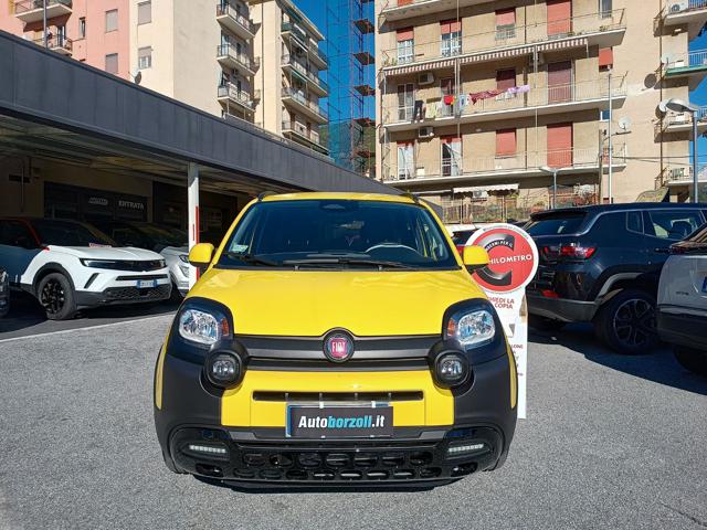 FIAT Panda 1.0 Hybrid Pandina - SOLO 2400 KM - COME NUOVA Immagine 1