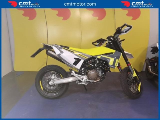 HUSQVARNA 701 Supermoto Garantita e Finanziabile Immagine 1