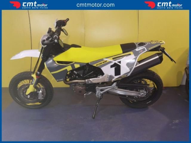 HUSQVARNA 701 Supermoto Garantita e Finanziabile Immagine 3