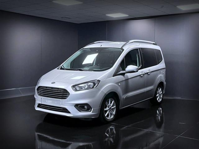 FORD Tourneo Courier Diesel 2020 usata, Belluno