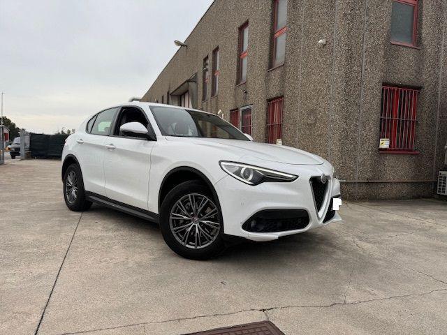 ALFA ROMEO Stelvio 2.2 Turbodiesel 210 CV AT8 Q4 Executive Immagine 0