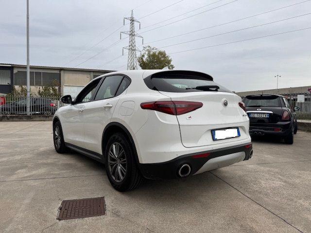 ALFA ROMEO Stelvio 2.2 Turbodiesel 210 CV AT8 Q4 Executive Immagine 4