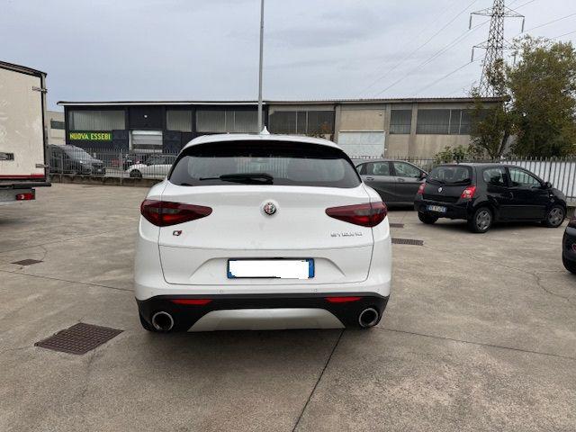 ALFA ROMEO Stelvio 2.2 Turbodiesel 210 CV AT8 Q4 Executive Immagine 3