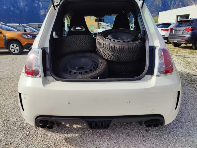 ABARTH 595 1.4 Turbo T-Jet 140 CV Yamaha Factory Racing Immagine 4