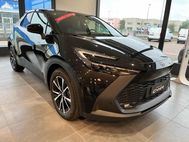 TOYOTA C-HR 2.0 HV Trend Immagine 1