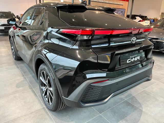 TOYOTA C-HR 2.0 HV Trend Immagine 3