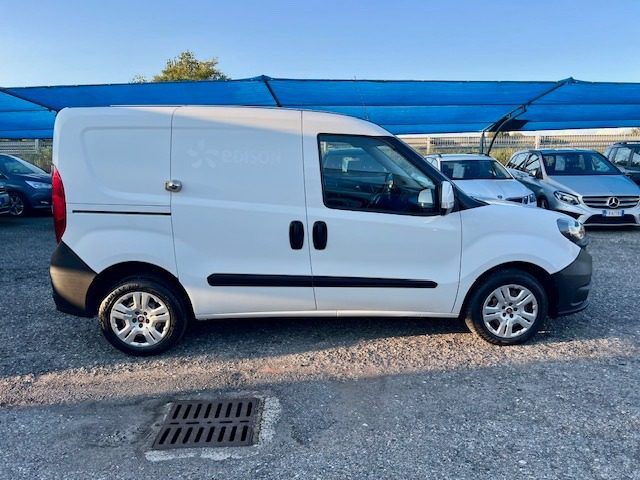 FIAT Doblo 1.6 MJT 105CV PC-TN Cargo Lamierato+IVA Immagine 4