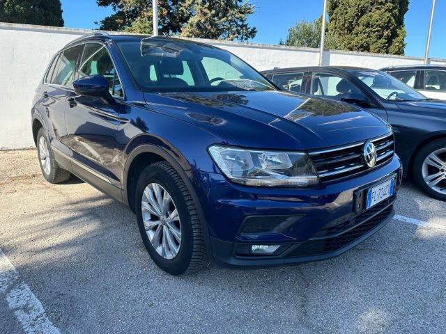 VOLKSWAGEN Tiguan 2.0 TDI SCR DSG Business BlueMotion Technology Immagine 3