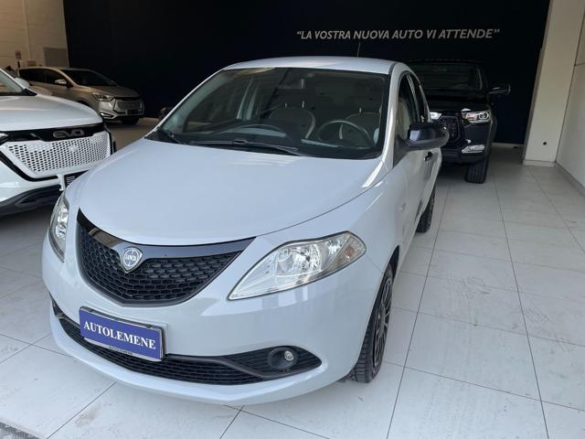 LANCIA Ypsilon 1.2 69 CV 5 porte S&S Gold PER NEOPATENTATI Immagine 2