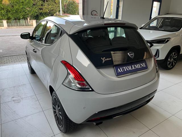 LANCIA Ypsilon 1.2 69 CV 5 porte S&S Gold PER NEOPATENTATI Immagine 3