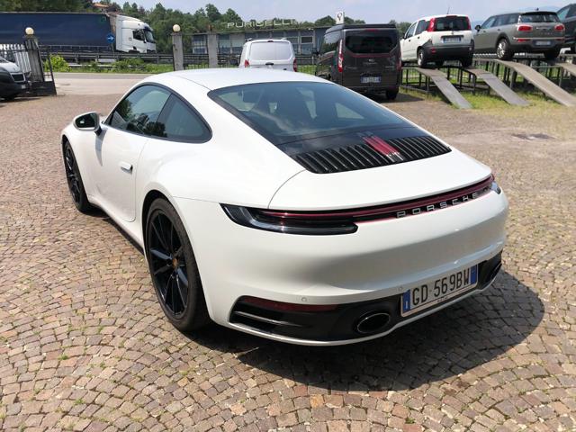 PORSCHE 911 Carrera Immagine 3