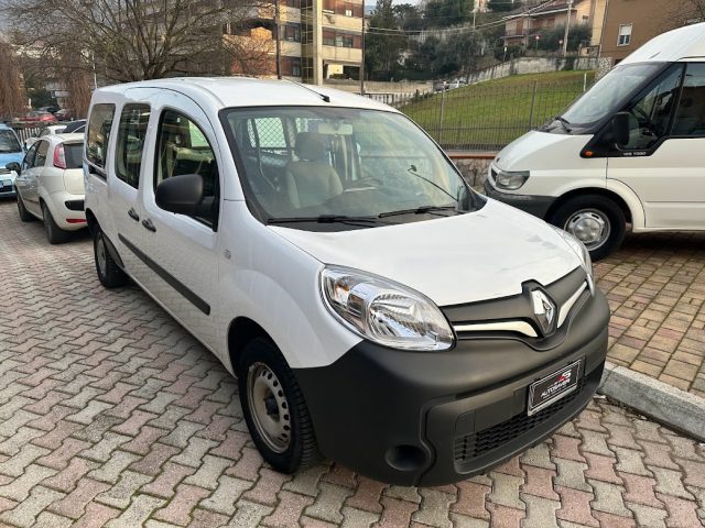 RENAULT Kangoo Blue dCi 95CV Express Maxi Furgone Immagine 0