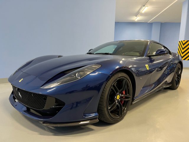 FERRARI 812 Superfast Immagine 0