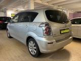 TOYOTA Corolla Verso 2.2 16V D-4D DPF