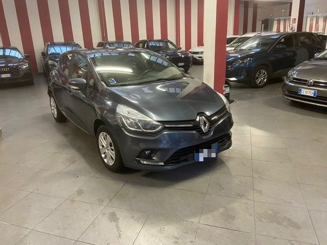 RENAULT Clio Sporter TCe 12V 90 CV Business Immagine 0