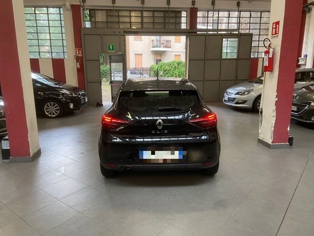 RENAULT Clio TCe 100 CV 5 porte Life Immagine 2