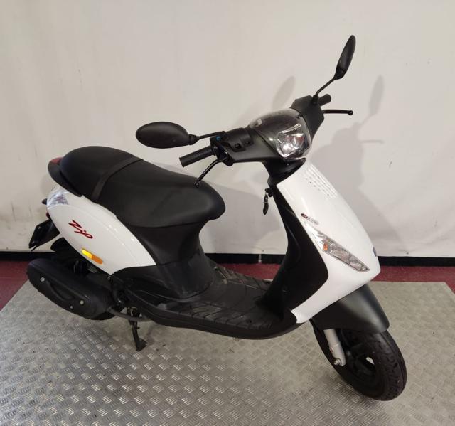 PIAGGIO Zip 50 4T 2021 Immagine 0