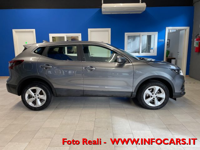 NISSAN Qashqai 1.3 DIG-T 140 CV Business Immagine 3