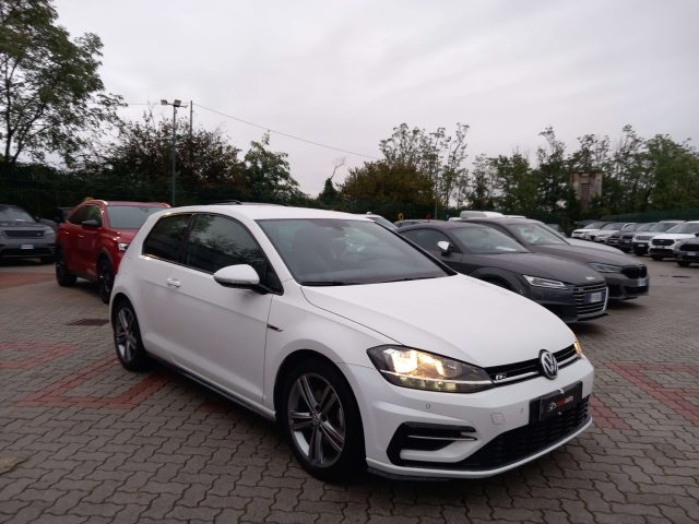 VOLKSWAGEN Golf R-Line 3p 1.4 tsi Sport Edition 150cv dsg Immagine 2