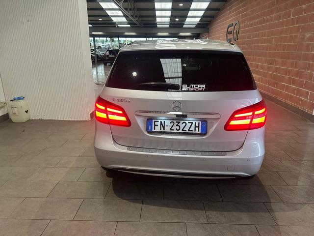 MERCEDES-BENZ B 250 e Sport Immagine 4