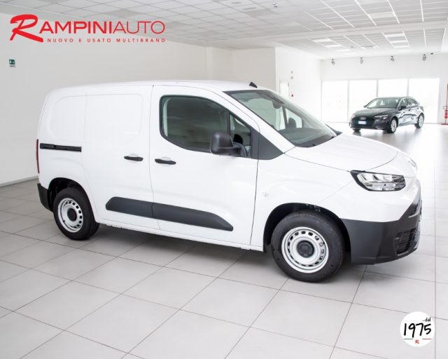 TOYOTA Proace City 1.5D 100 CV Active Km 0 Pronta Consegna Immagine 3