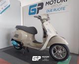 VESPA GTS 300 GTS 300 (DISP. NERO & BEIGE)