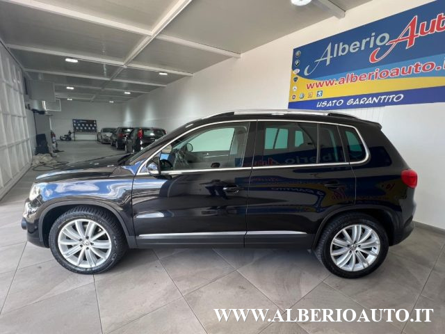 VOLKSWAGEN Tiguan 2.0 TDI 110 CV Sport & Style BlueMotion Technology Immagine 4