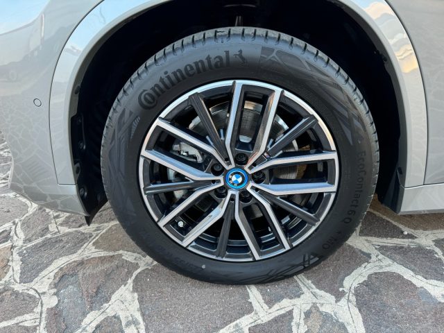 BMW iX1 xDrive 30 Msport Immagine 2