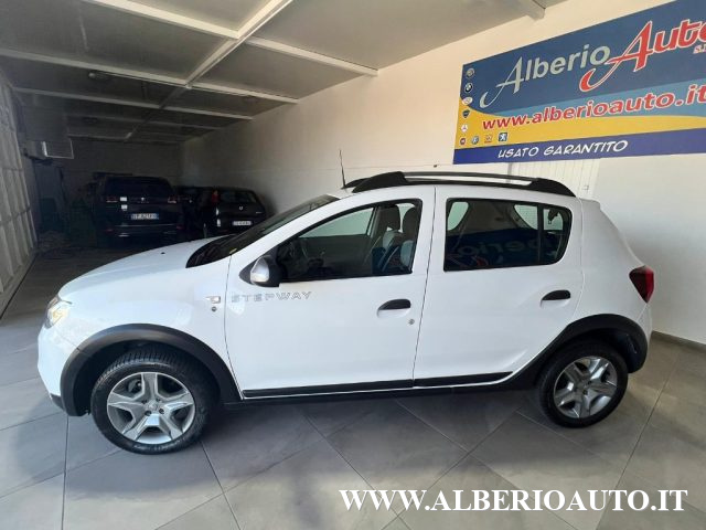 DACIA Sandero Stepway 1.5 dCi 8V 90CV Start&Stop Immagine 4