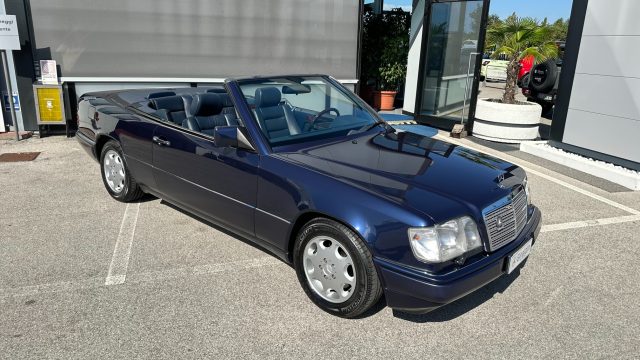 MERCEDES-BENZ E 320 cat Cabriolet Automatic Immagine 1