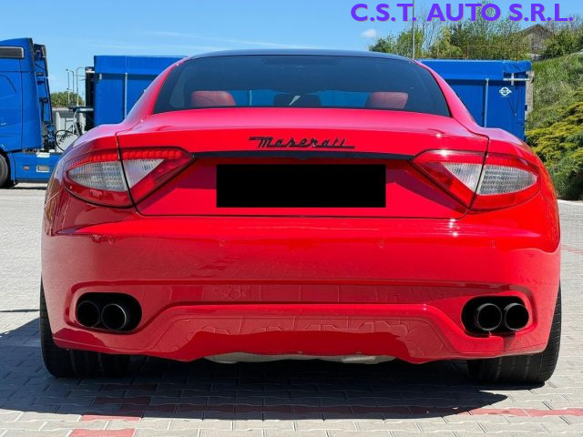 MASERATI GranTurismo 4.2 V8 Immagine 4