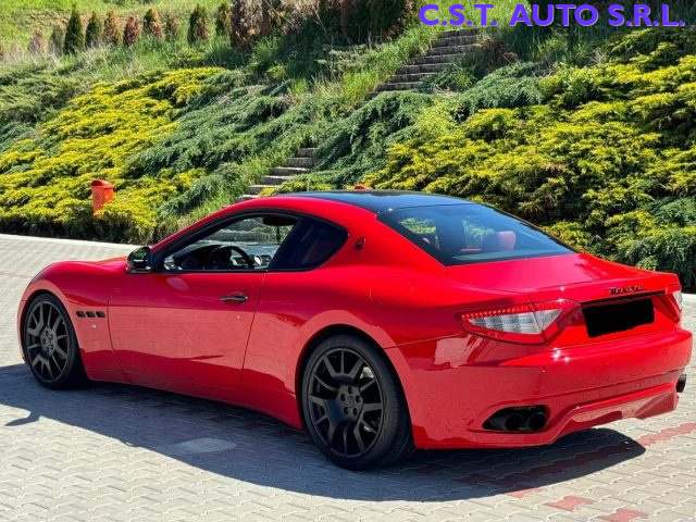 MASERATI GranTurismo 4.2 V8 Immagine 3