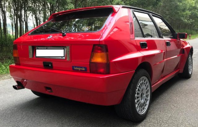 LANCIA Delta 2.0i.e. turbo 16V HF integrale Immagine 1