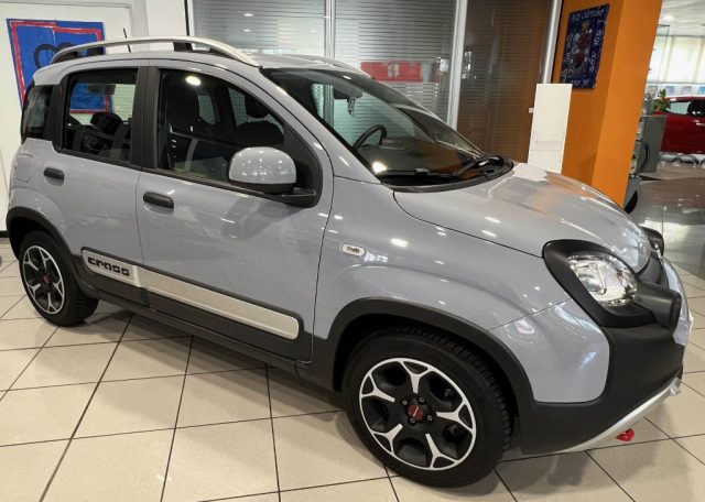 FIAT Panda 1.0 FireFly S&S Hybrid City Cross Immagine 1