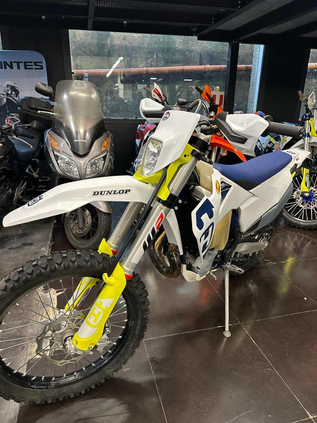 HUSQVARNA FE 450 modello 2021 Immagine 2