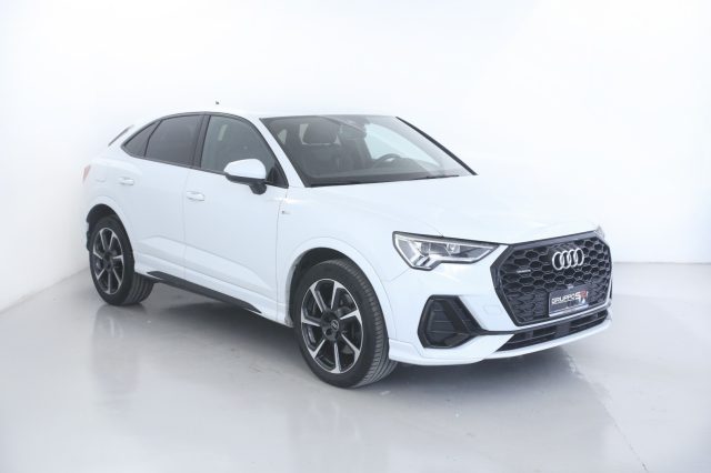 AUDI Q3 Sportback 40 TDI quattro S tronic S line edition Immagine 3