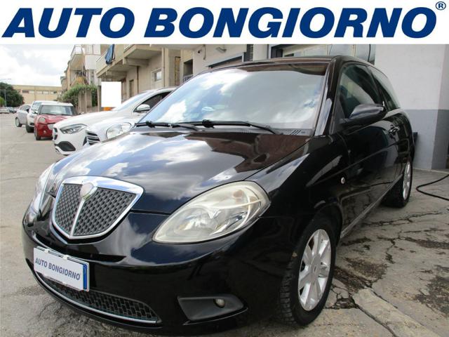 LANCIA Ypsilon 1.4 8V 78cv 3p Argento Immagine 0